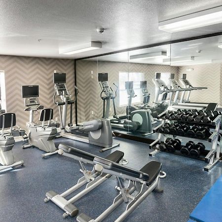 レジデンス イン ストックトン エクステリア 写真